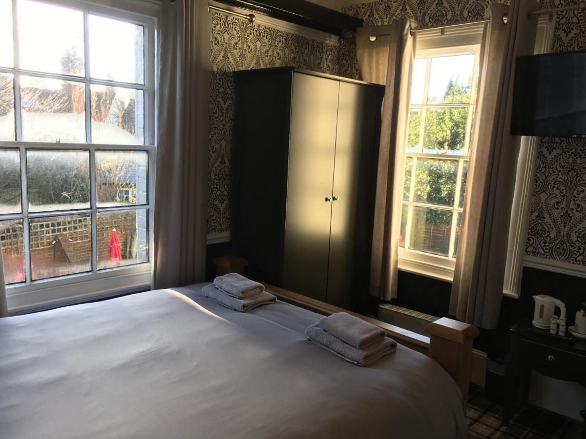 The White Hart Pub And Rooms Cranleigh Zewnętrze zdjęcie