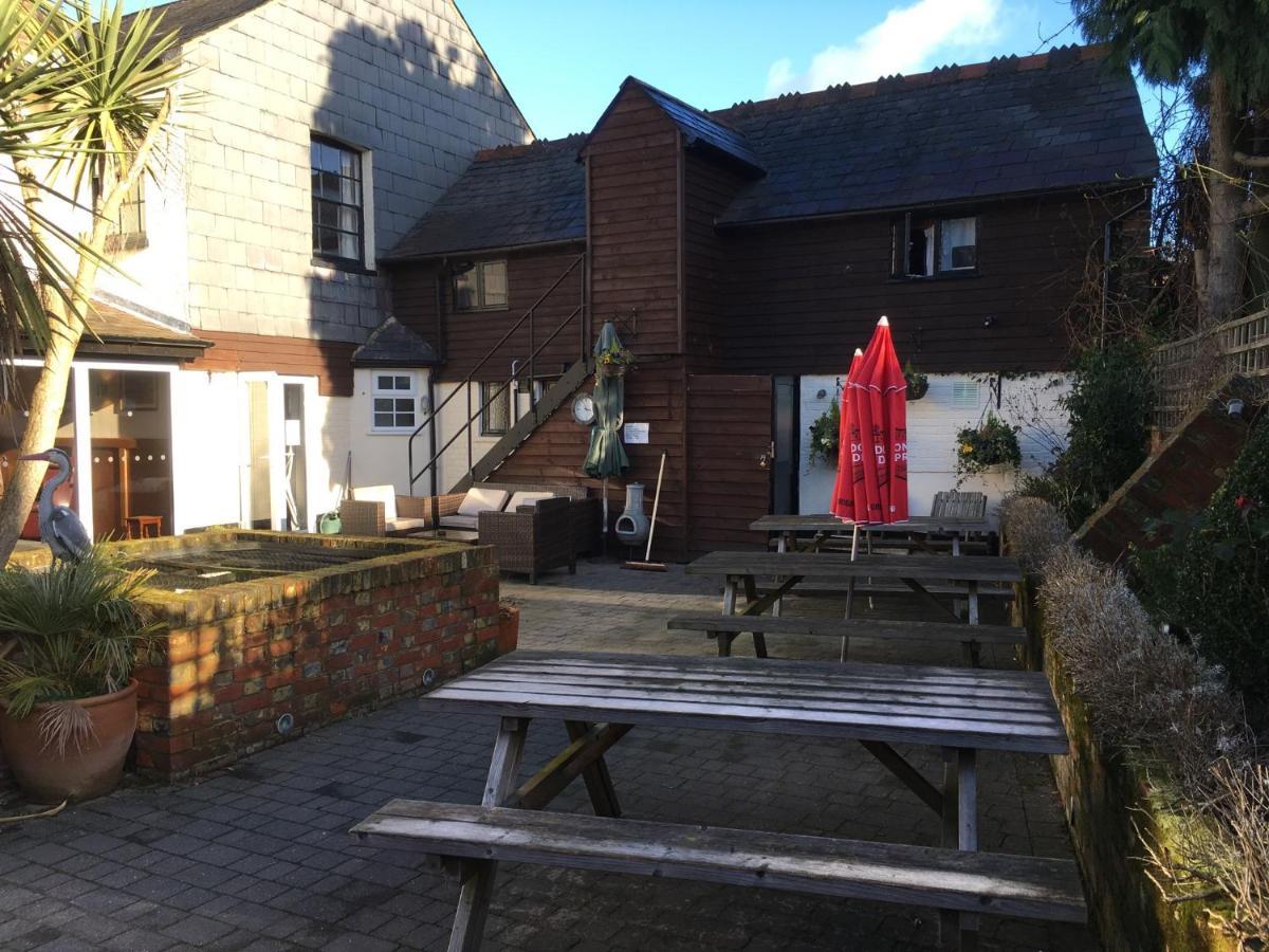 The White Hart Pub And Rooms Cranleigh Zewnętrze zdjęcie