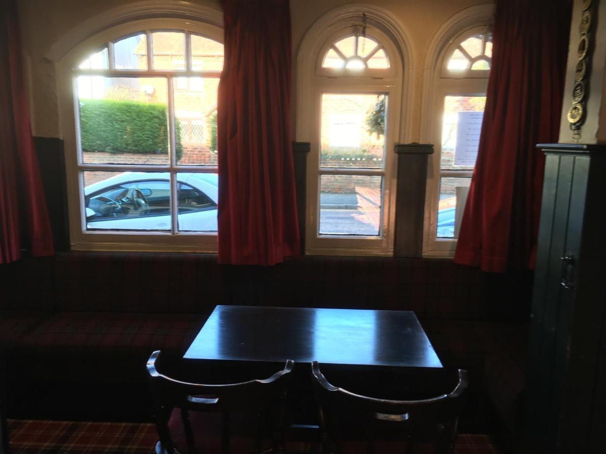 The White Hart Pub And Rooms Cranleigh Zewnętrze zdjęcie