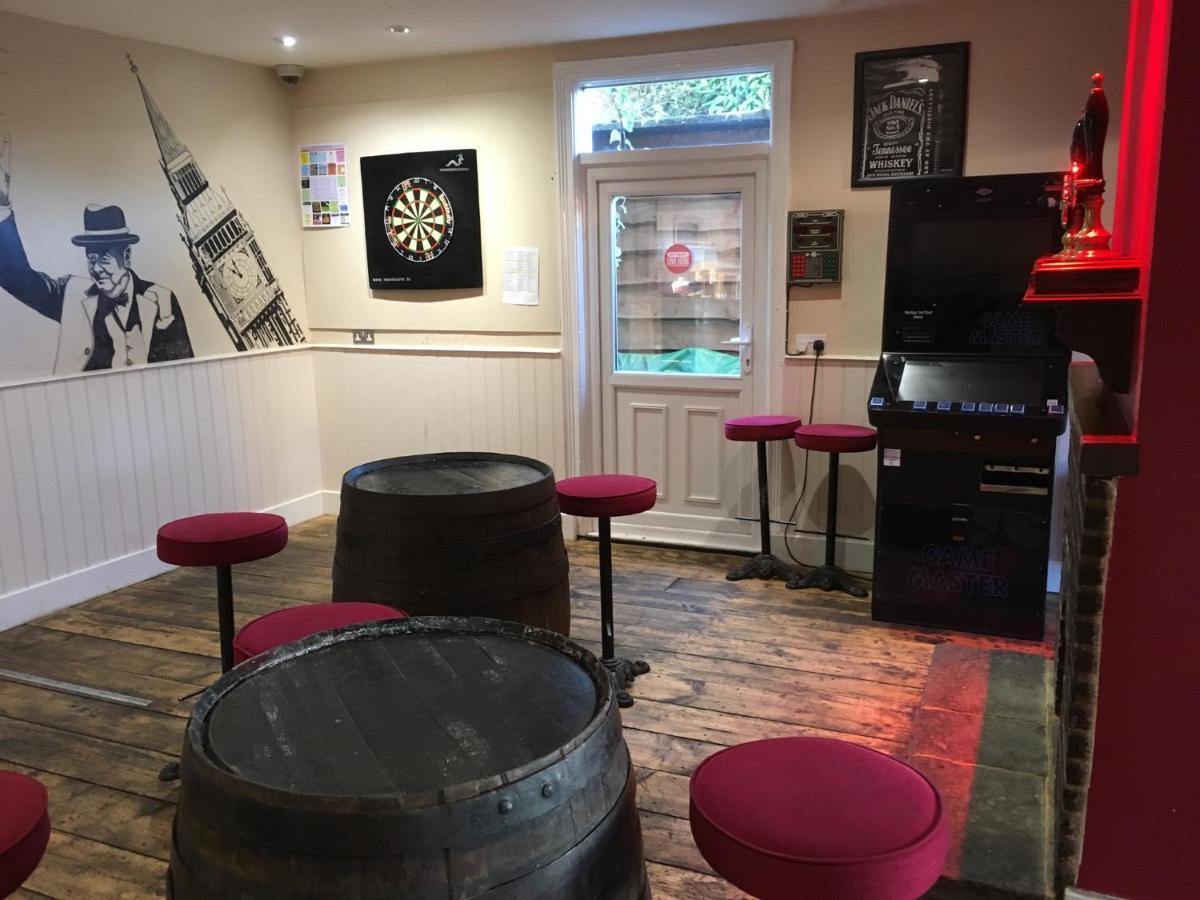 The White Hart Pub And Rooms Cranleigh Zewnętrze zdjęcie