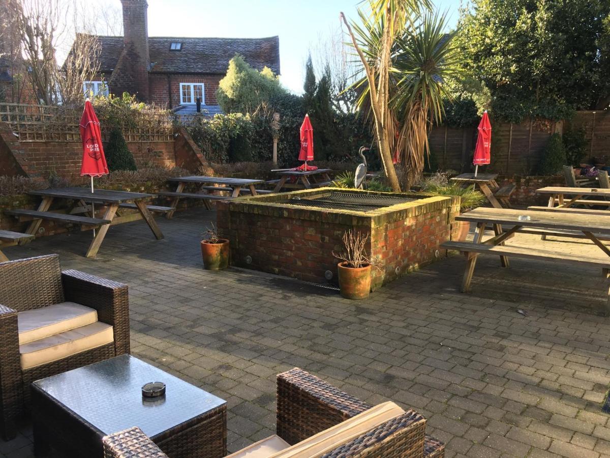 The White Hart Pub And Rooms Cranleigh Zewnętrze zdjęcie